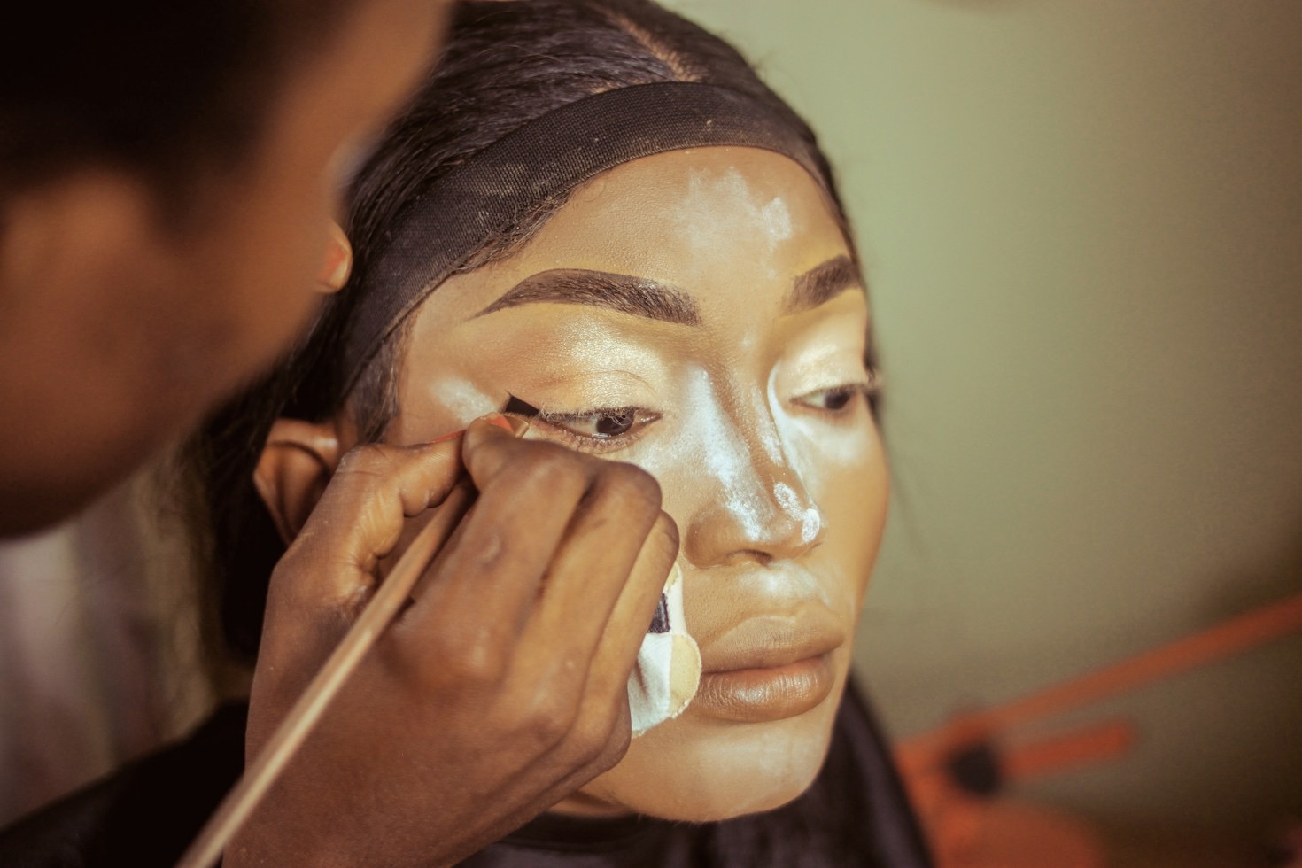 How to Simplify Your Morning Routine With Multi-Use Products